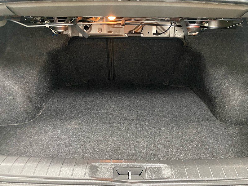 Used 2015 Nissan Altima 2.5 SV w/ Convenience Package image 12