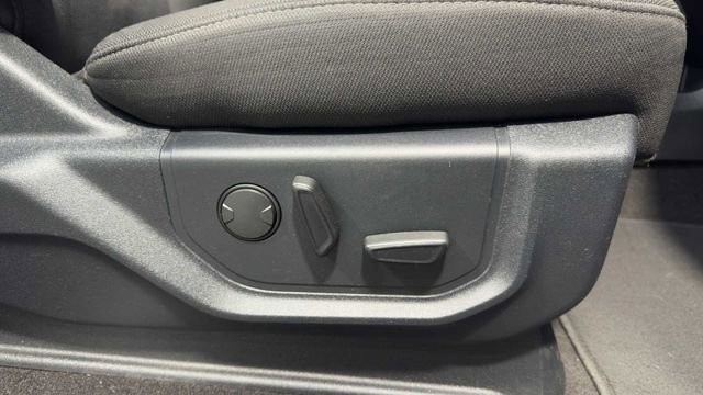 Used 2019 Ford F150 XLT w/ Equipment Group 302A Luxury AWD/4WD image 15