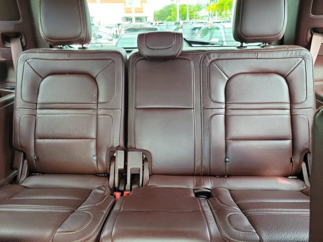 Used 2020 Lincoln Navigator Black Label w/ Cargo Convenience Package AWD/4WD image 12
