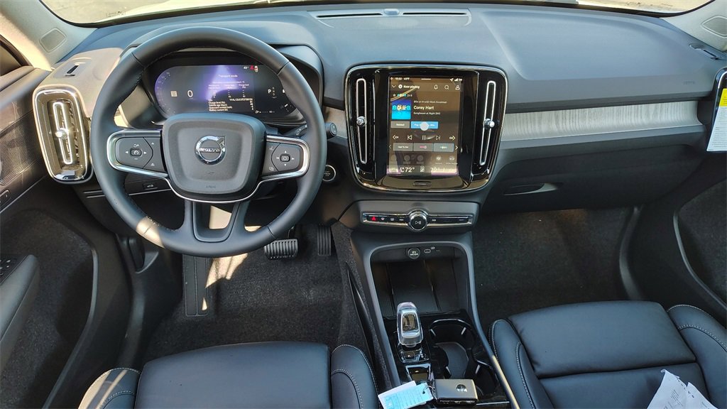 New 2026 Volvo XC40 B5 Plus w/ Climate Package image 11