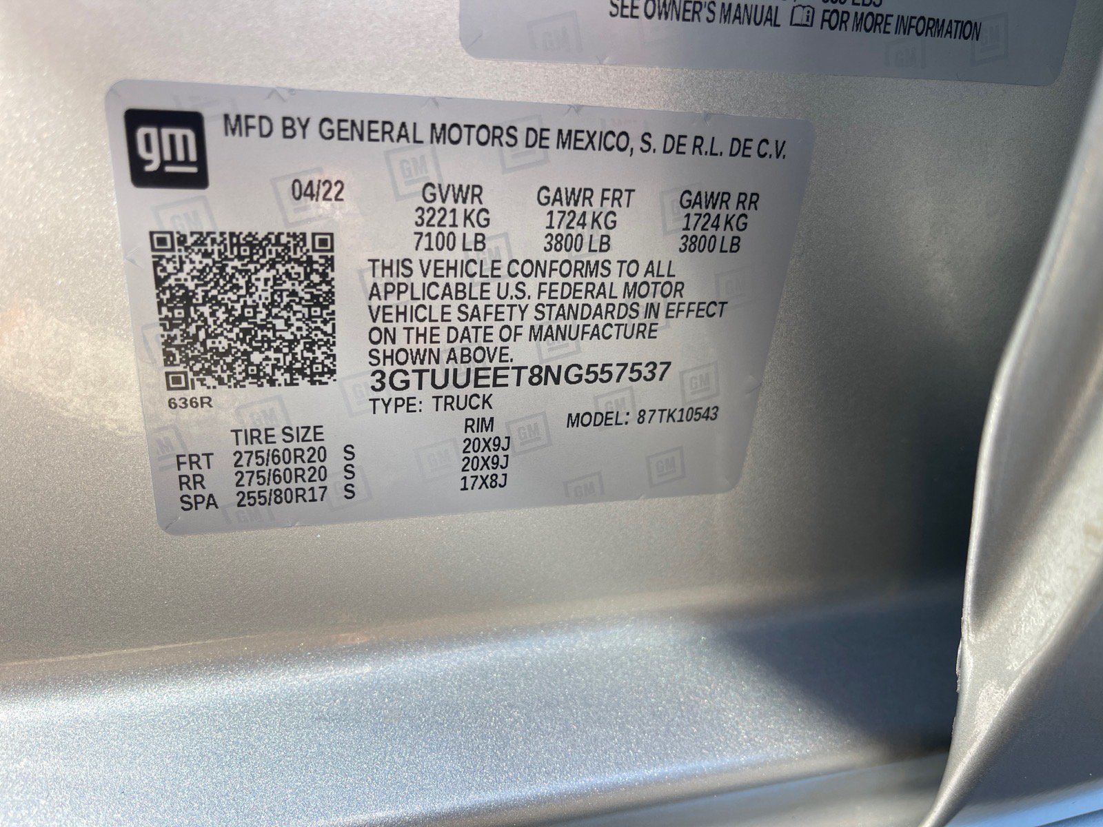 Used 2022 GMC Sierra 1500 AT4 w/ Technology Package AWD/4WD image 11