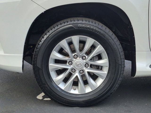 Used 2018 Lexus GX 460 Premium w/ Premium Package AWD/4WD image 23