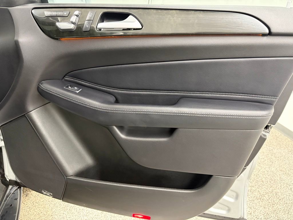 Used 2019 Mercedes-Benz GLS 450 4MATIC w/ Premium 1 Package image 41