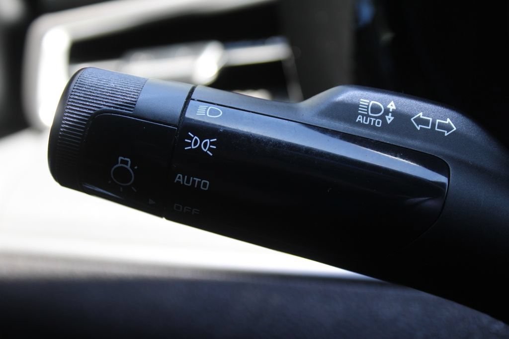 Used 2021 Kia K5 LXS FWD image 26