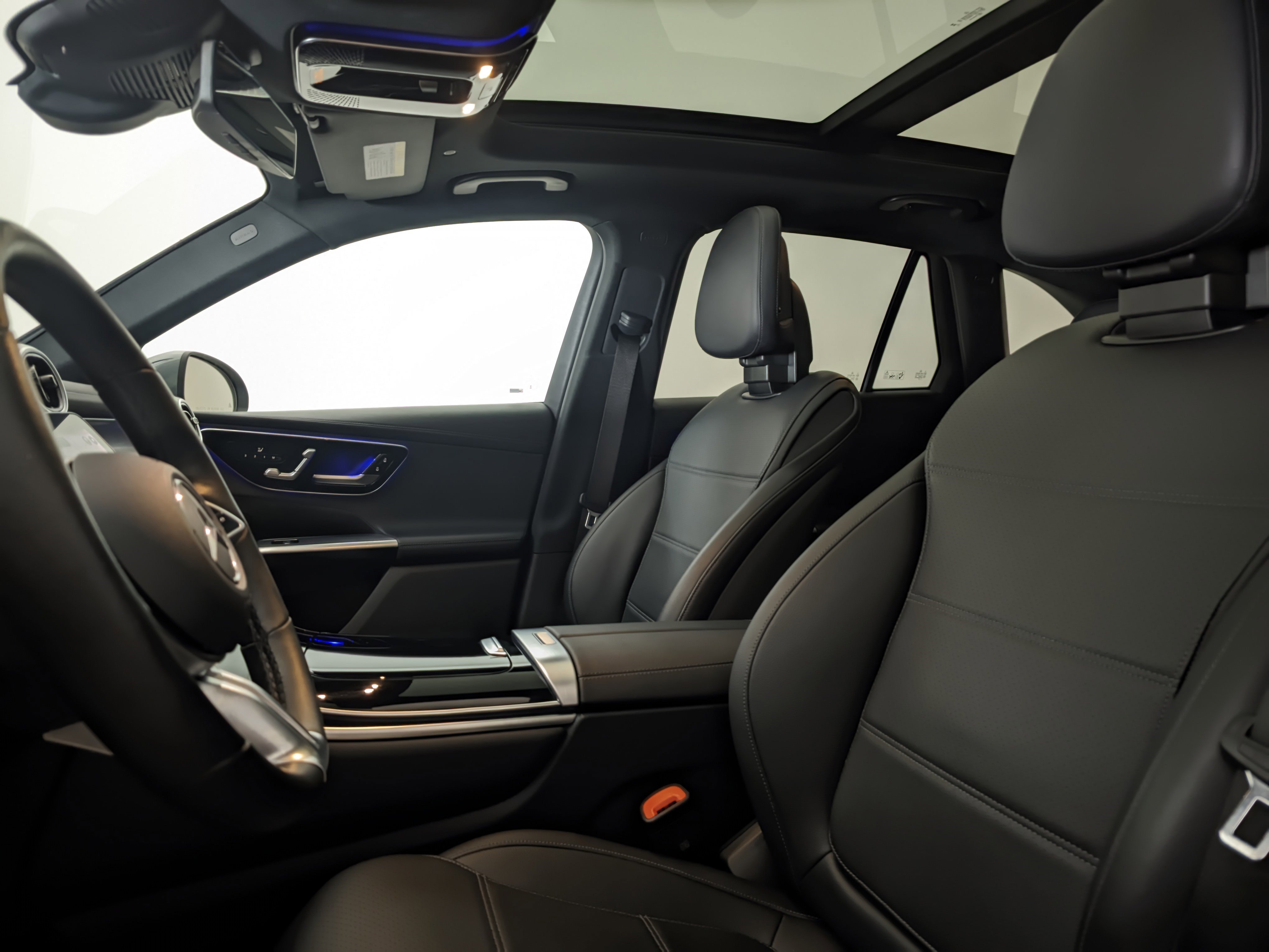 Certified 2023 Mercedes-Benz GLC 300 4MATIC image 9