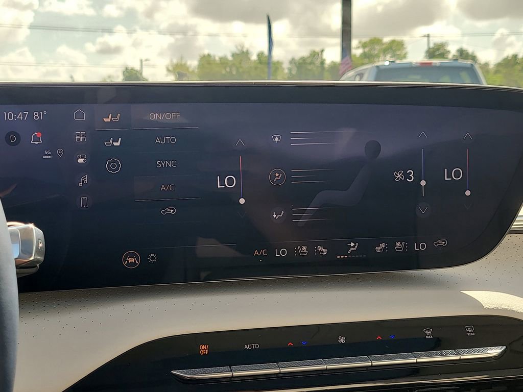 Used 2026 Buick Enclave Avenir w/ Super Cruise Package image 24