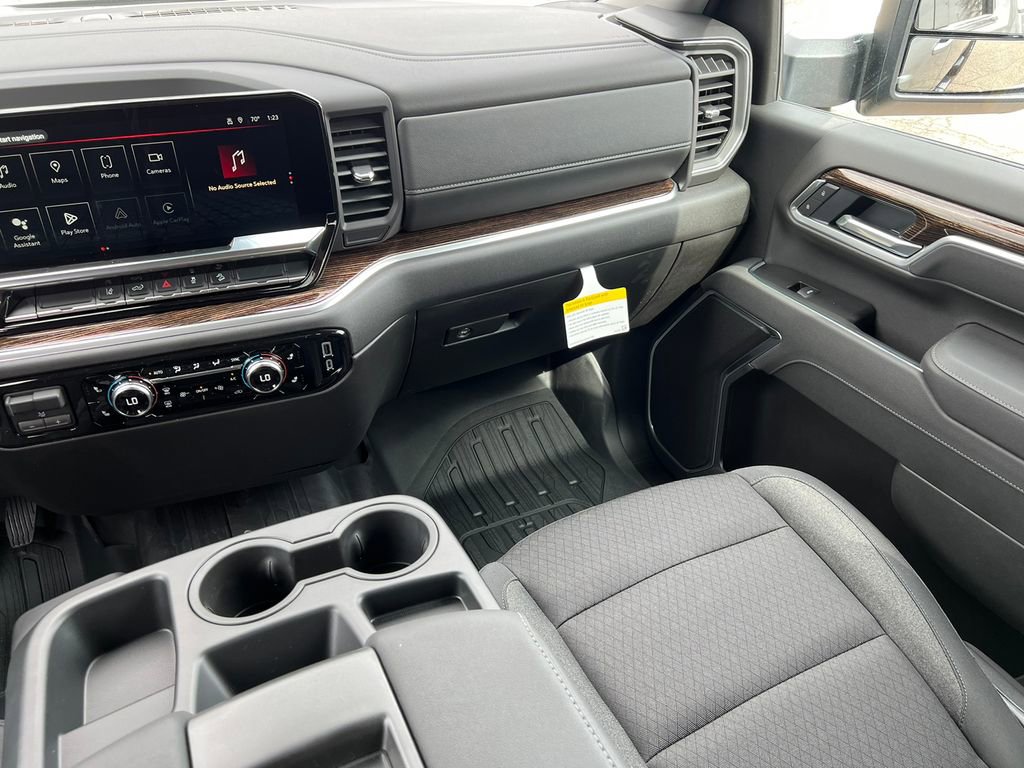 New 2026 GMC Sierra 2500 SLE w/ SLE Value Package; image 39