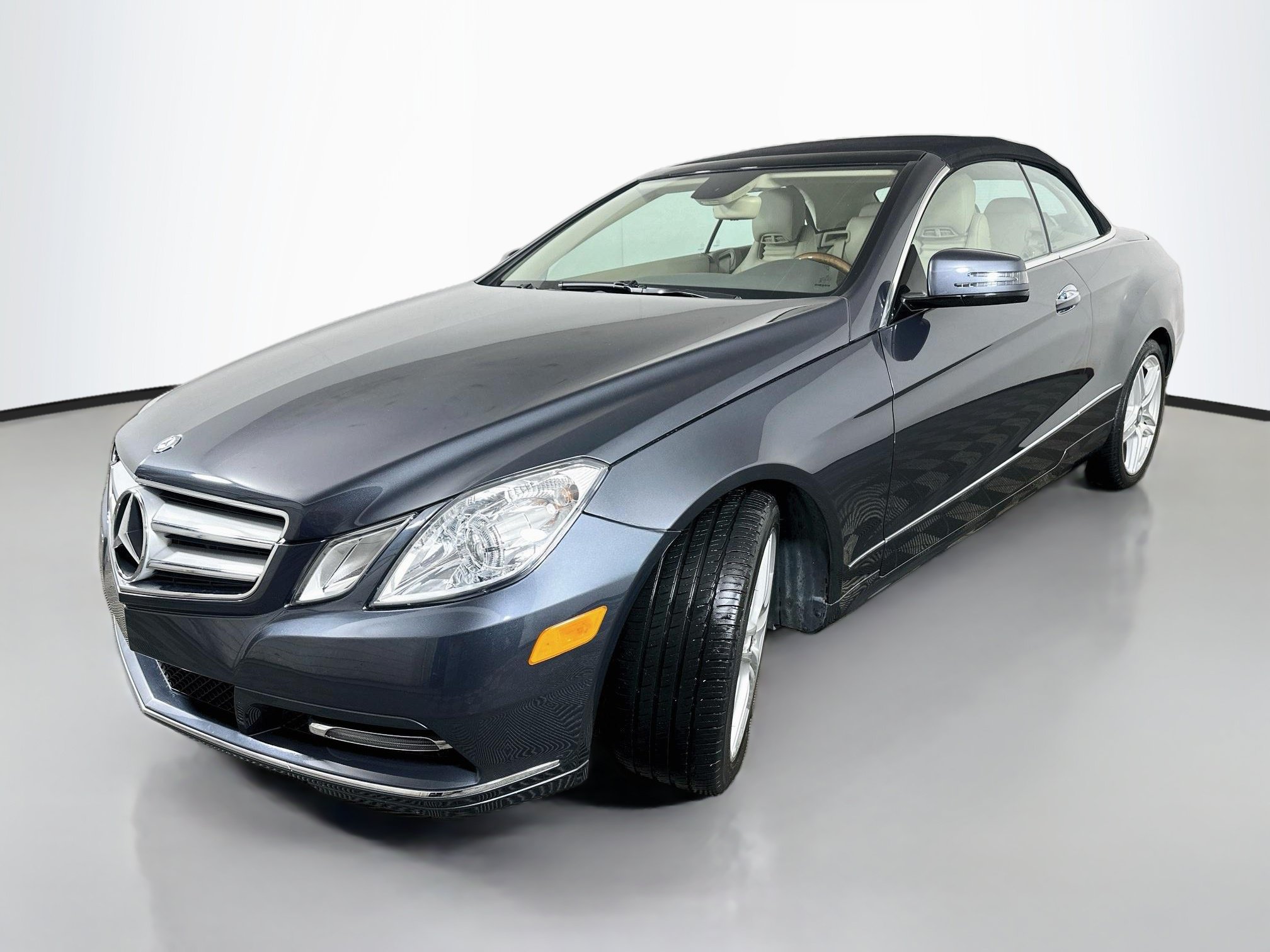Used 2013 Mercedes-Benz E 350 Cabriolet image 3