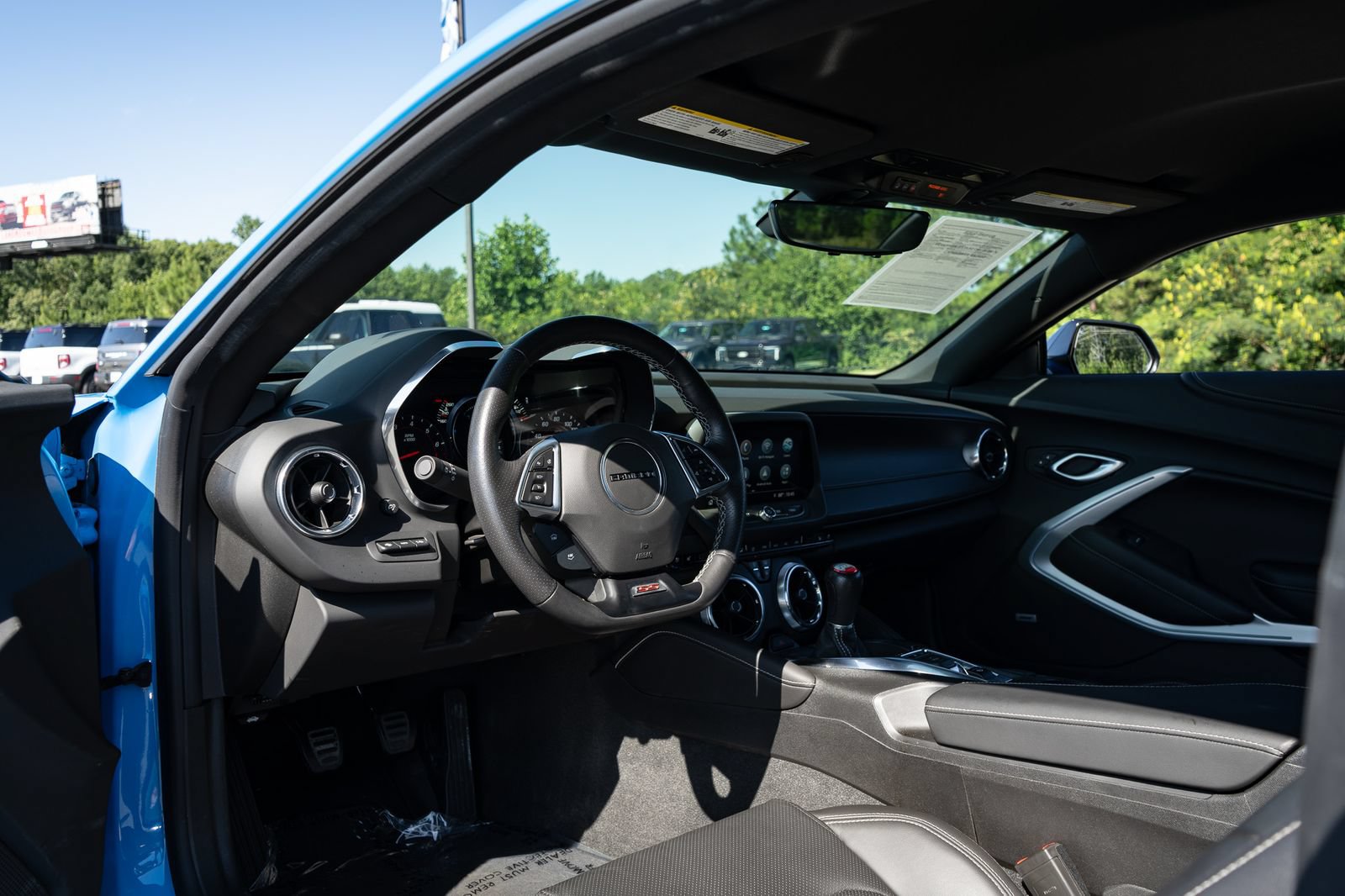 Used 2022 Chevrolet Camaro SS RWD image 25