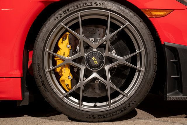 Used 2024 Porsche 718 Cayman GT4 RS RWD image 22