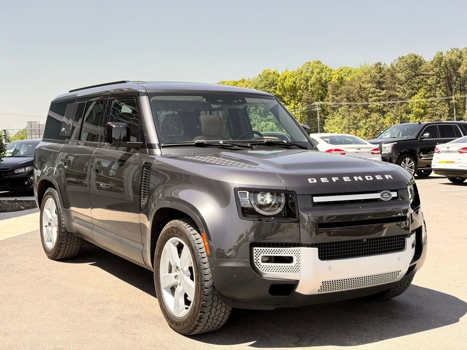 Used 2023 Land Rover Defender 130 First Edition AWD/4WD image 8