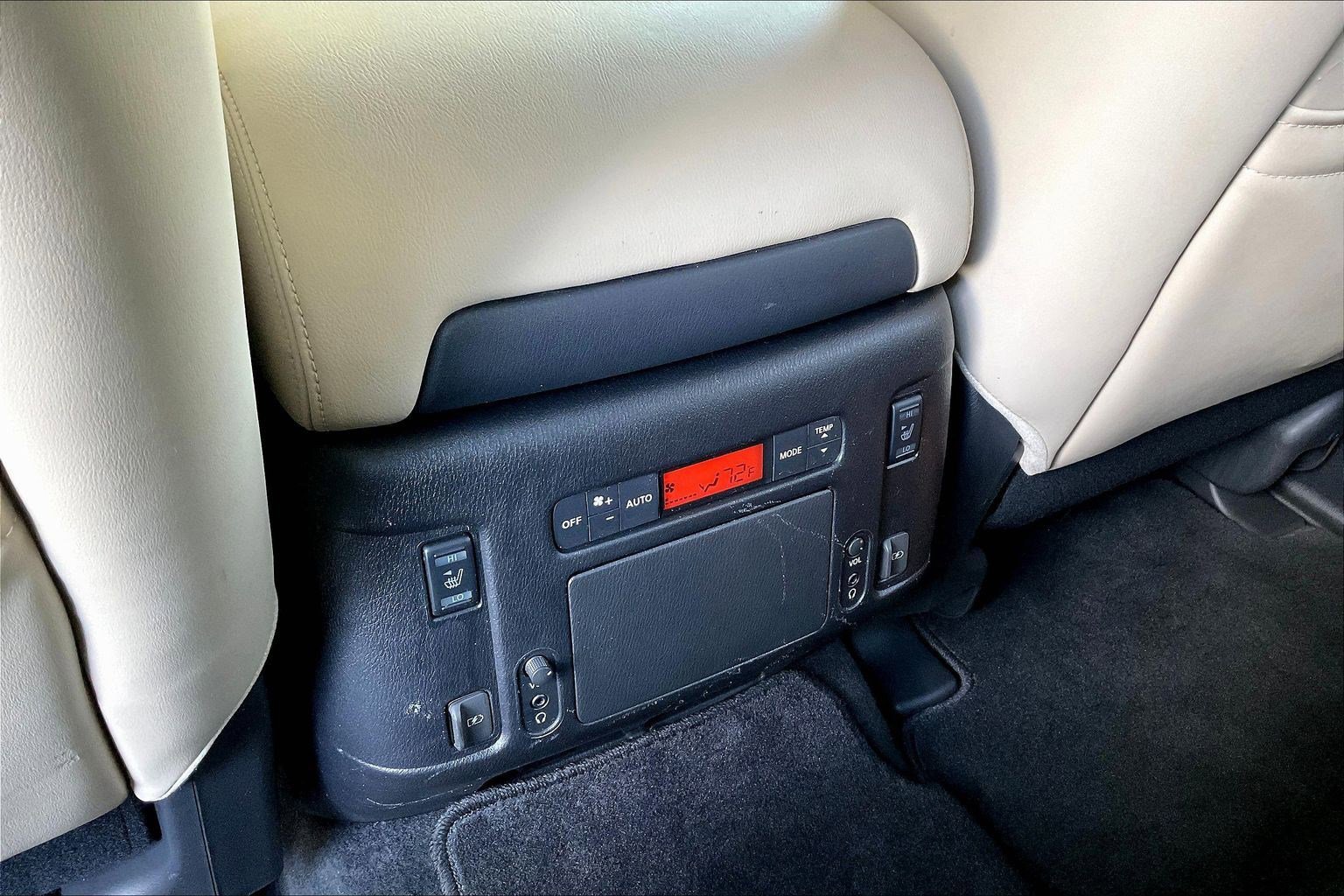 Used 2020 Nissan Armada Platinum w/ Captain's Chairs Package AWD/4WD image 10