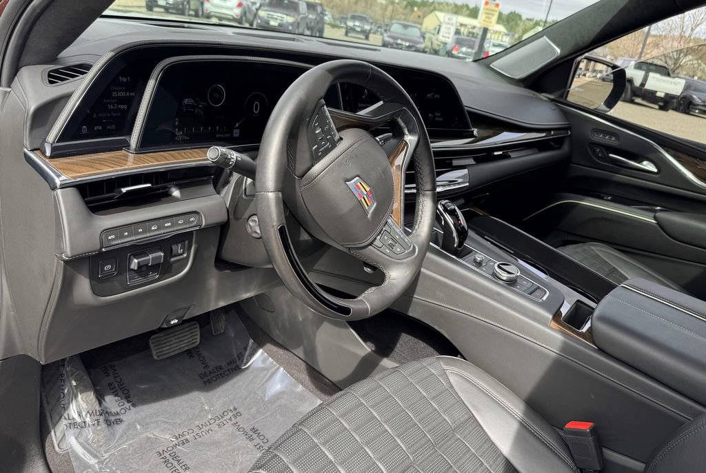 Used 2023 Cadillac Escalade Sport Platinum image 17