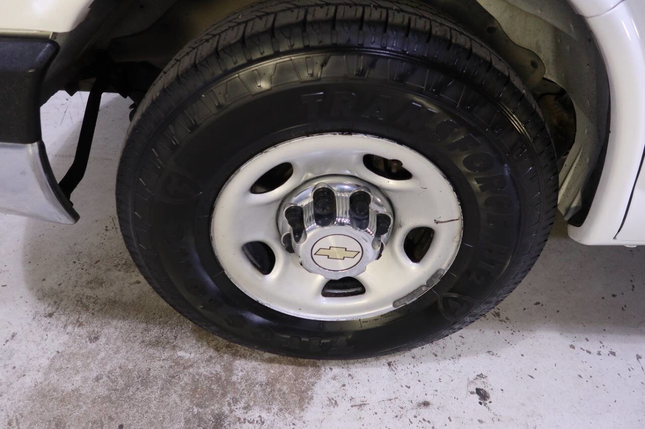 Used 2015 Chevrolet Express 3500 LT w/ LT Preferred Equipment Group image 9