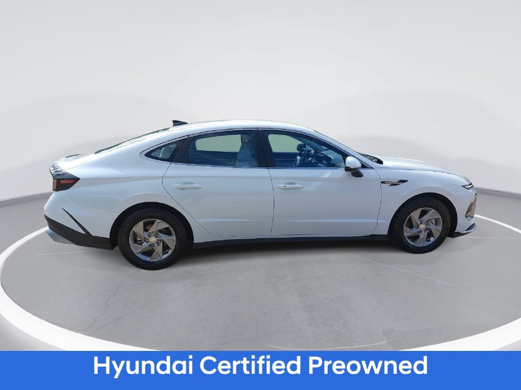Used 2026 Hyundai Sonata SE FWD image 4