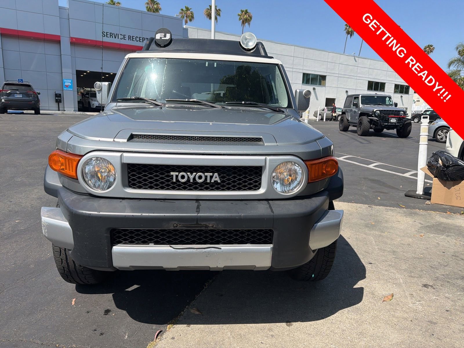 Used 2012 Toyota FJ Cruiser 4WD w/ Upgrade Pkg image 2