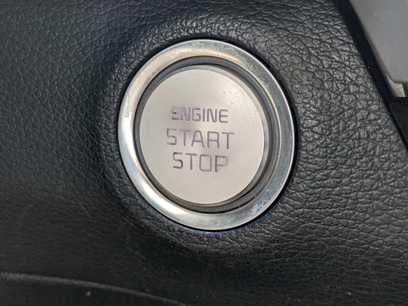 Used 2020 Kia Telluride LX image 53