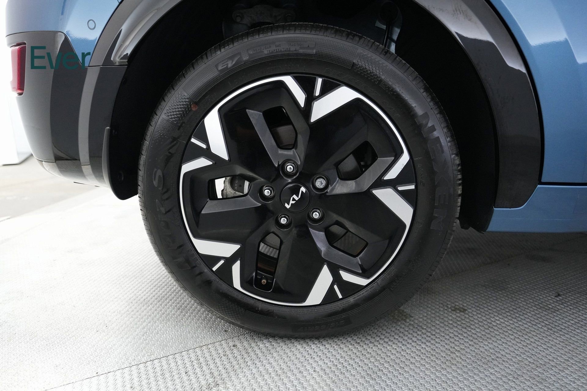 Used 2024 Kia Niro Wave w/ Wave Preserve Package image 20