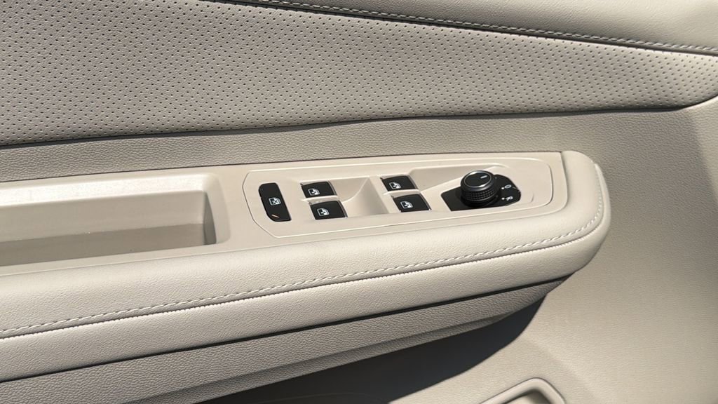 New 2026 Volkswagen Atlas SE AWD/4WD image 17