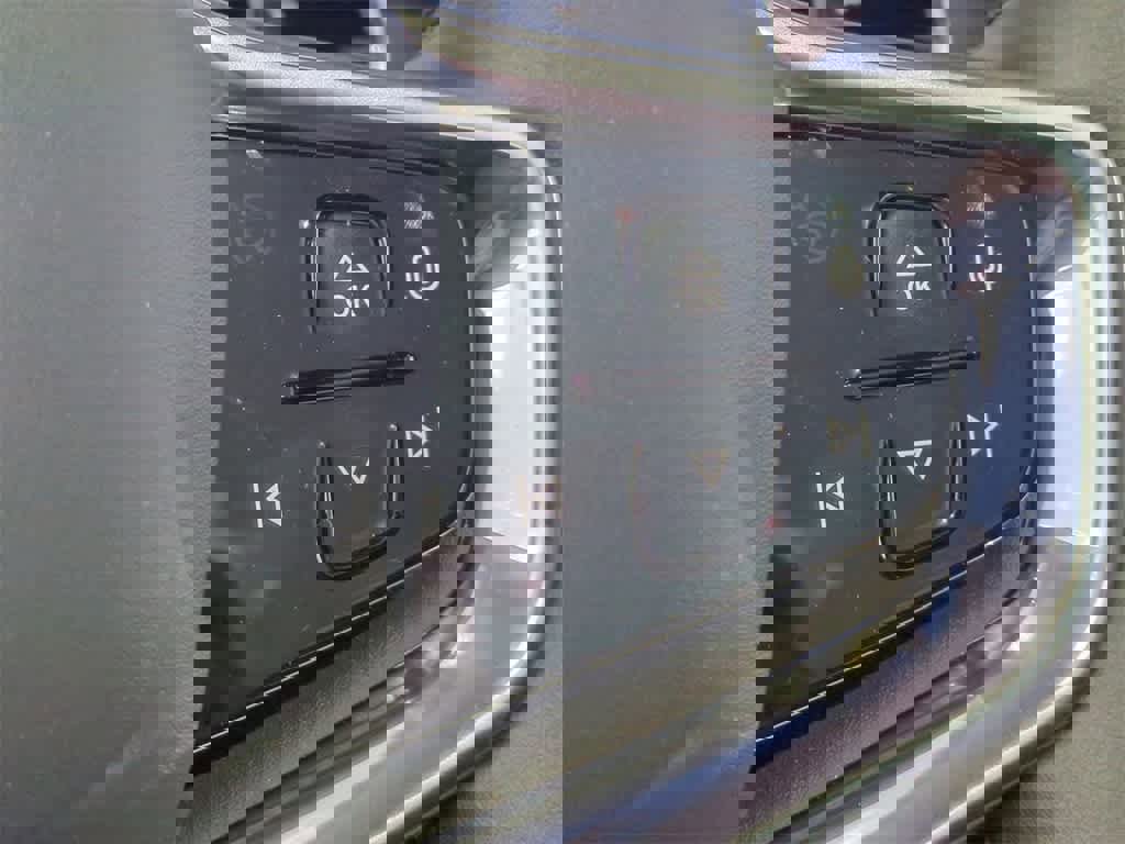 New 2025 Volvo EX90 Ultra w/ Protection Package Premier image 24