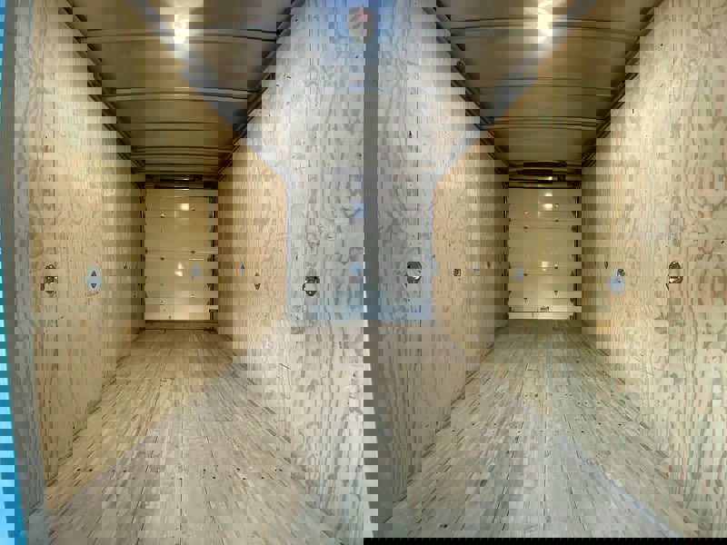 Certified 2021 Ford E-450 and Econoline 450 Super Duty w/ Power Windows & Locks Group image 17