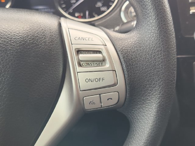 Used 2016 Nissan Rogue SV FWD image 29