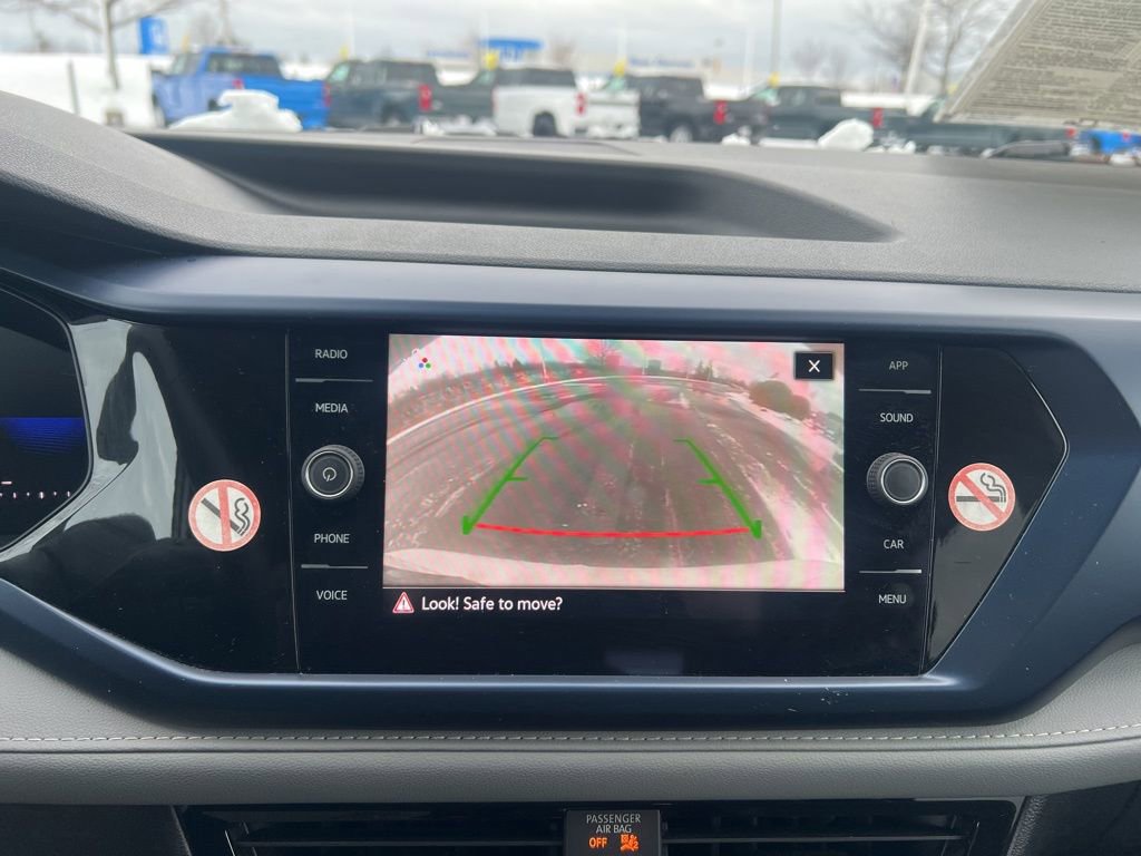 Used 2024 Volkswagen Taos SE image 19