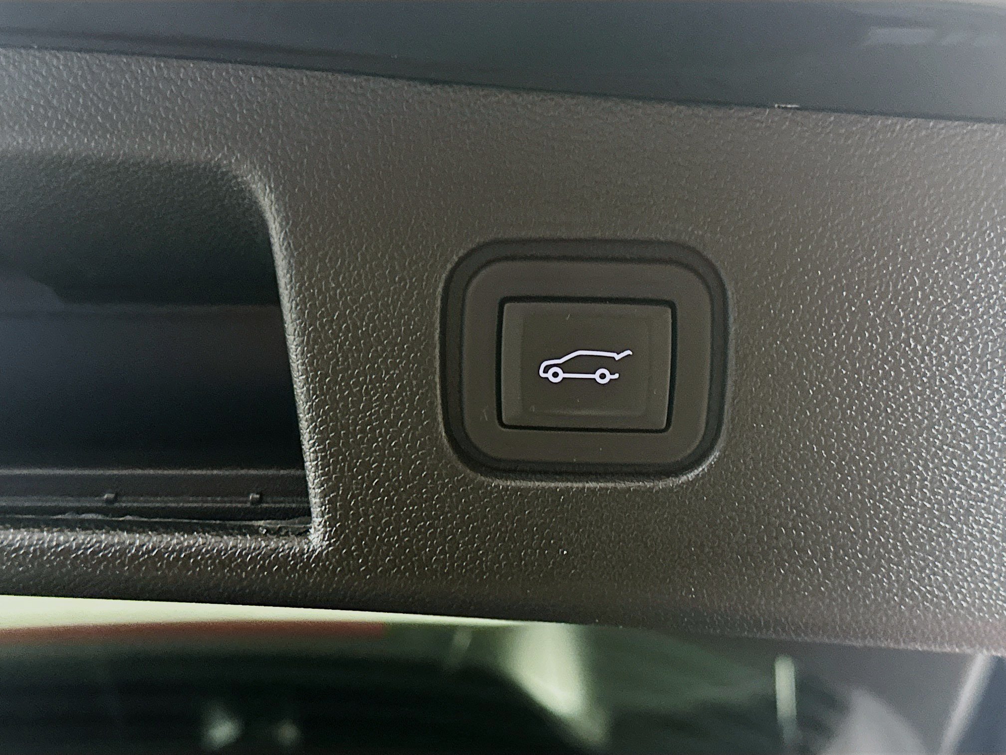 Used 2024 Chevrolet Blazer EV LT AWD/4WD image 29