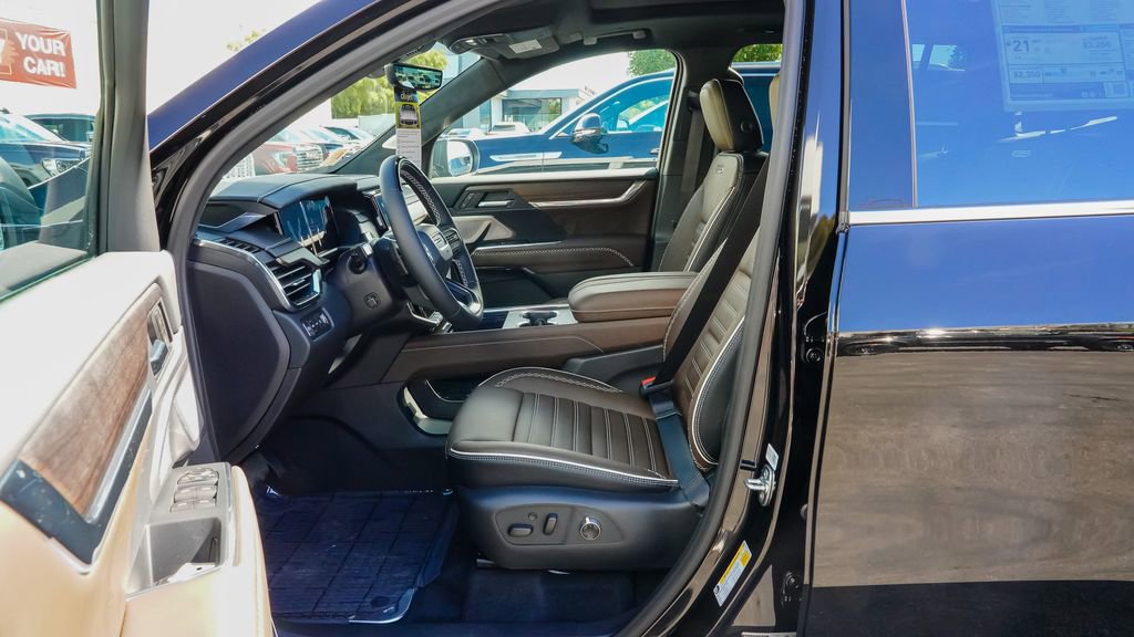 New 2026 GMC Acadia Denali Ultimate AWD/4WD image 13