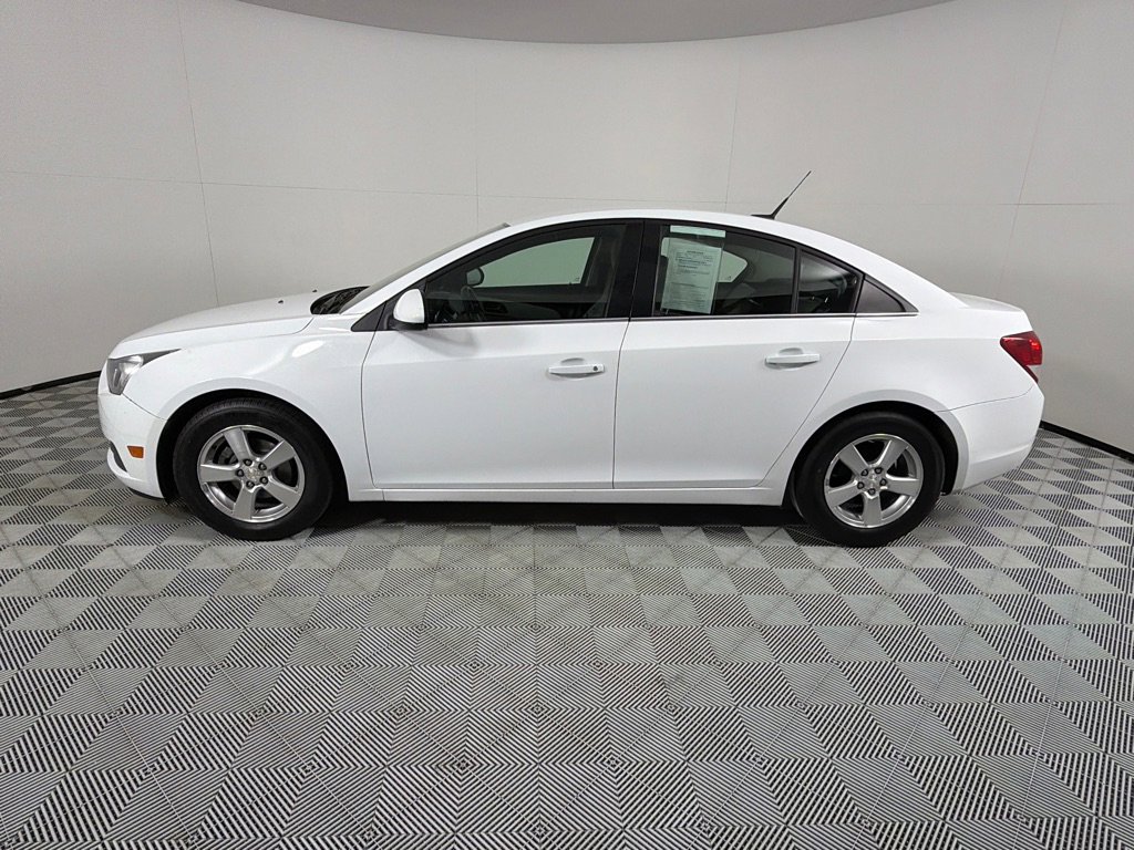 Used 2013 Chevrolet Cruze LT w/ Enhanced Safety Package image 8