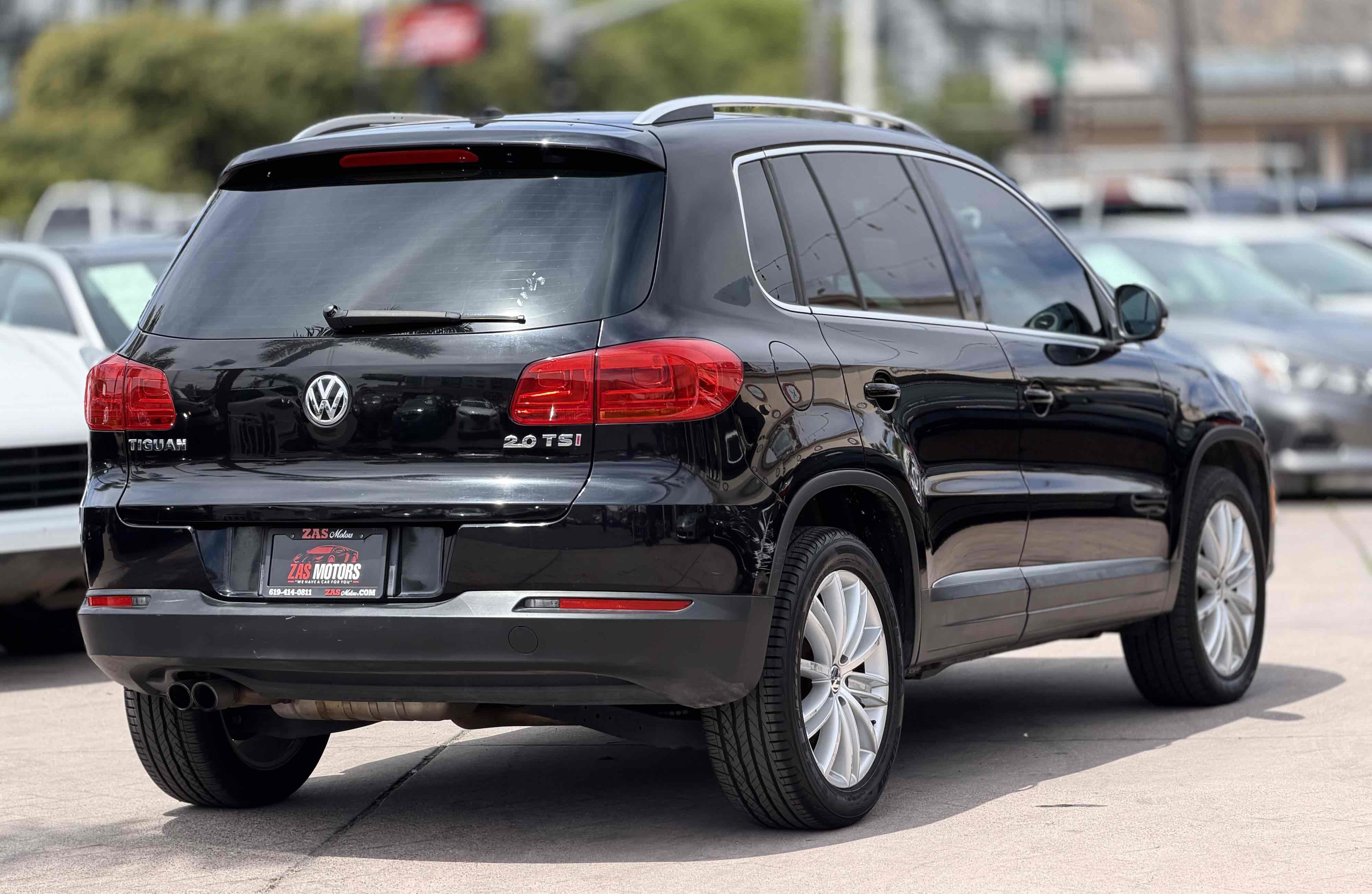Used 2013 Volkswagen Tiguan SE FWD image 8