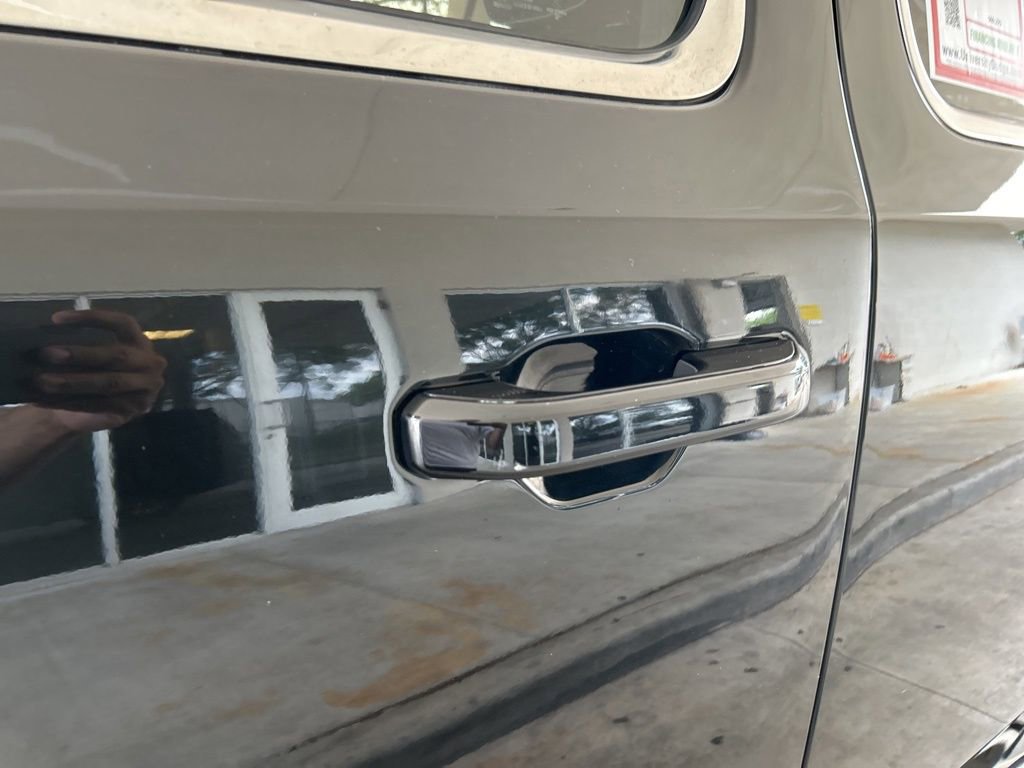 Used 2023 Jeep Grand Wagoneer Series II image 21