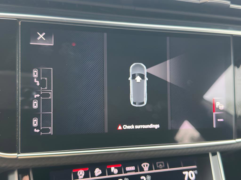 Certified 2025 Audi RS Q8 performance image 17