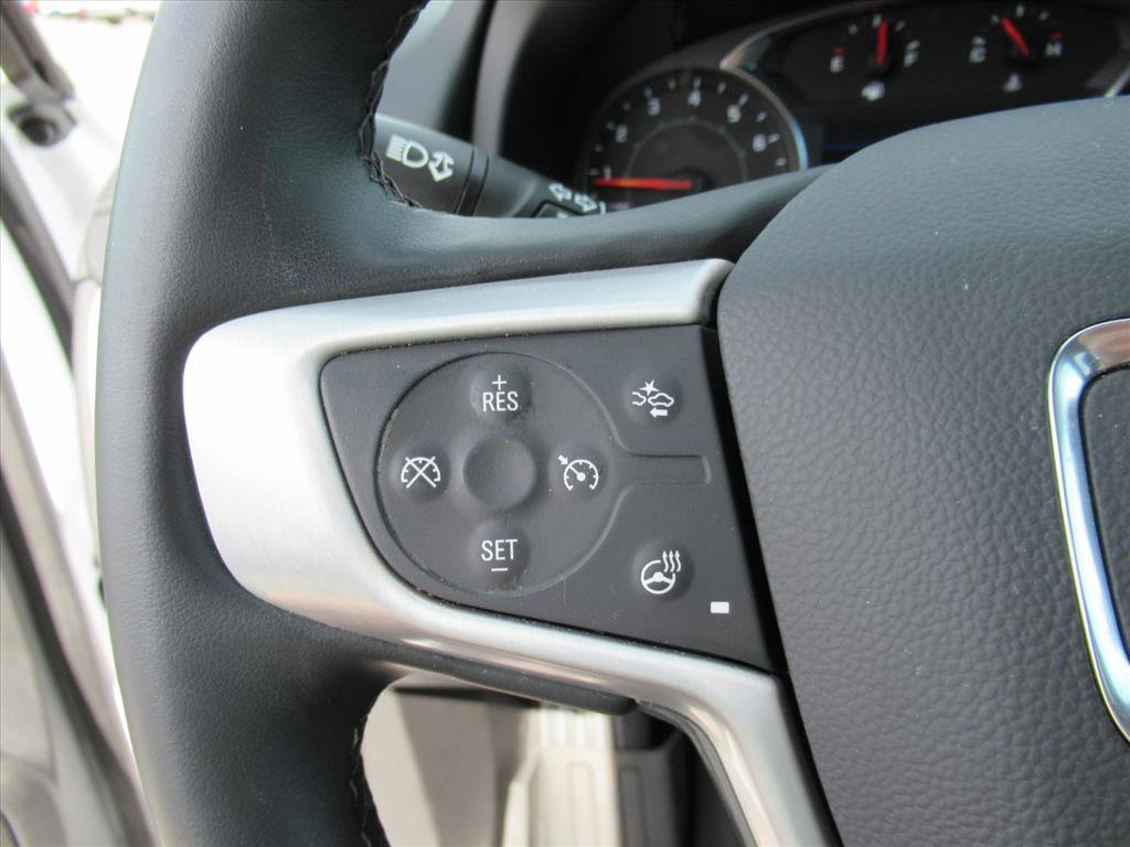 Used 2023 GMC Terrain SLT w/ Elevation Edition image 25