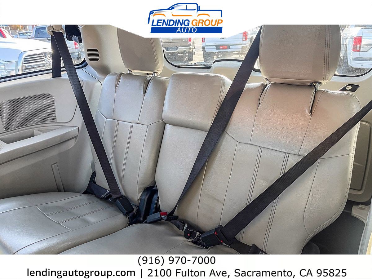 Used 2017 Dodge Grand Caravan SE w/ Power Window Group image 17