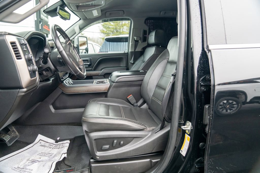 Used 2018 GMC Sierra 2500 Denali w/ Duramax Plus Package image 21