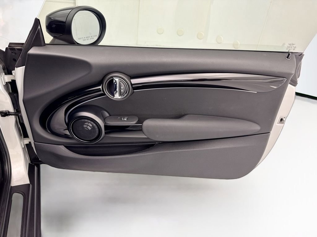 Certified 2022 MINI Cooper S image 28