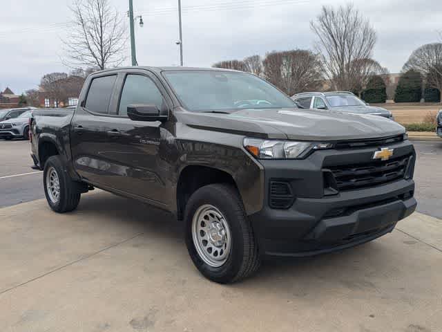 Used 2023 Chevrolet Colorado W/T image 3