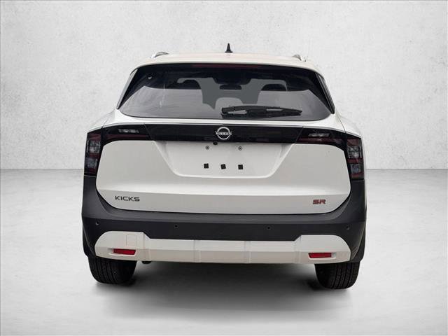 New 2026 Nissan Kicks SR image 7