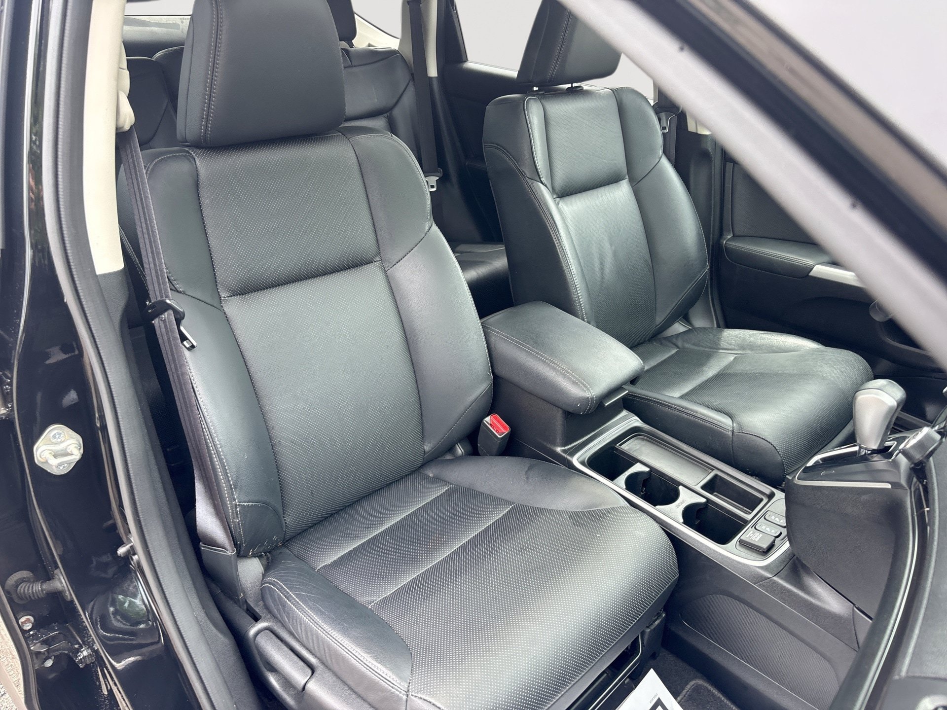 Used 2016 Honda CR-V Touring image 28