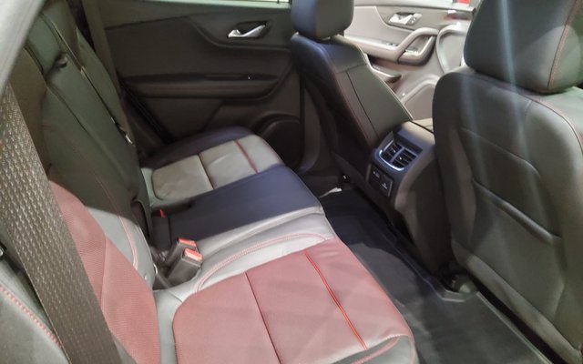 Used 2022 Chevrolet Blazer RS image 17