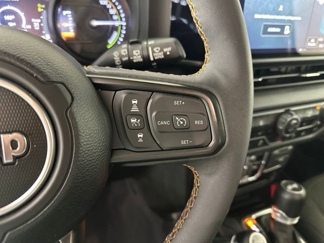 Used 2024 Jeep Wrangler Unlimited w/ Convenience Group image 16