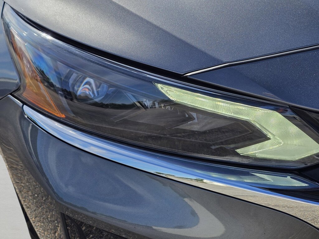 Used 2024 Nissan Altima 2.5 SV image 4