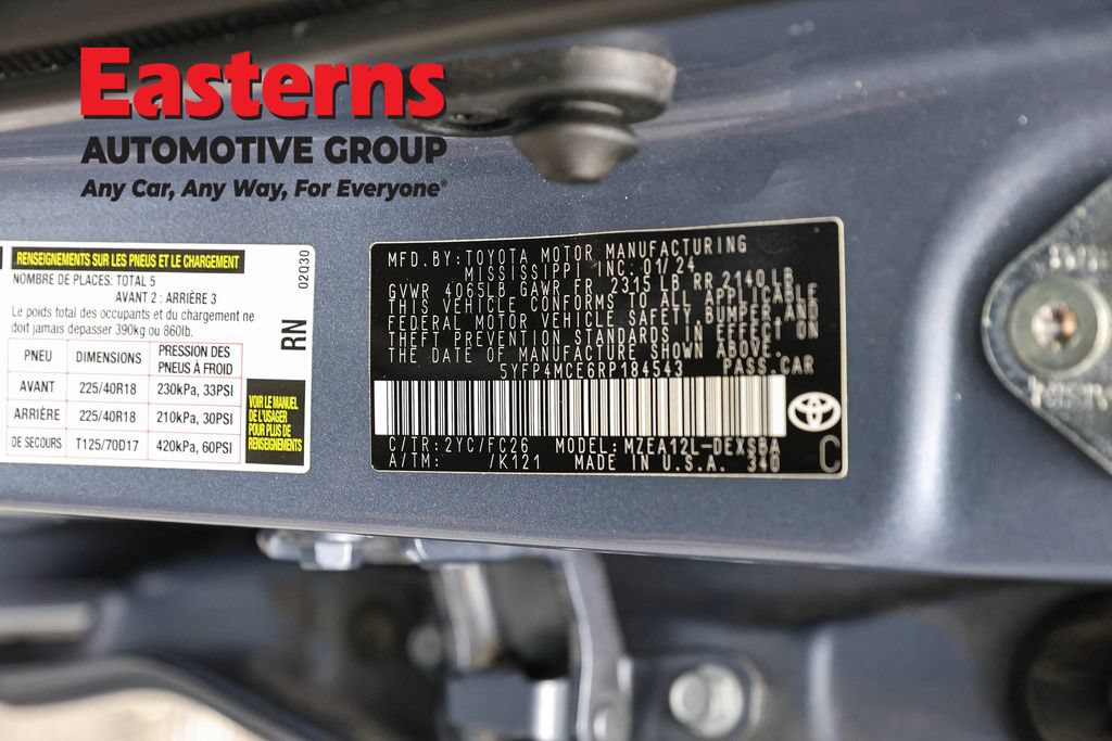 Used 2024 Toyota Corolla SE w/ SE Premium Package FWD image 35