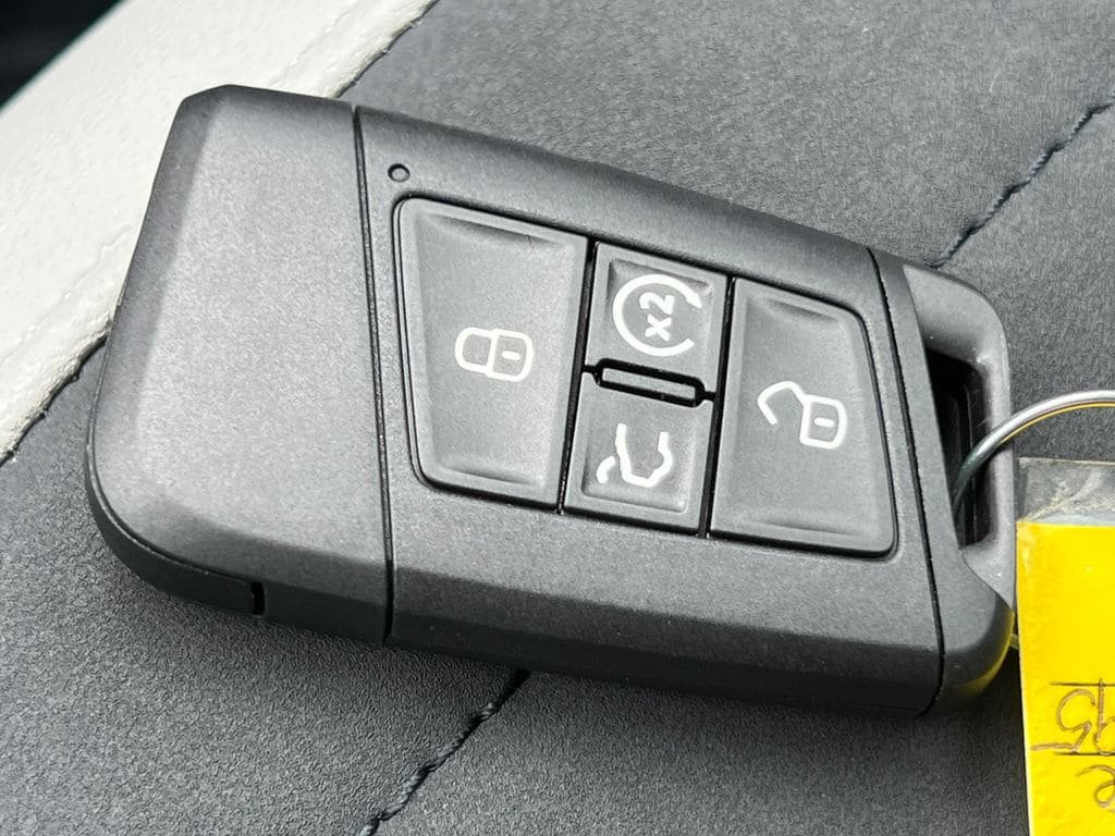 New 2026 Volkswagen Taos SE AWD/4WD image 30