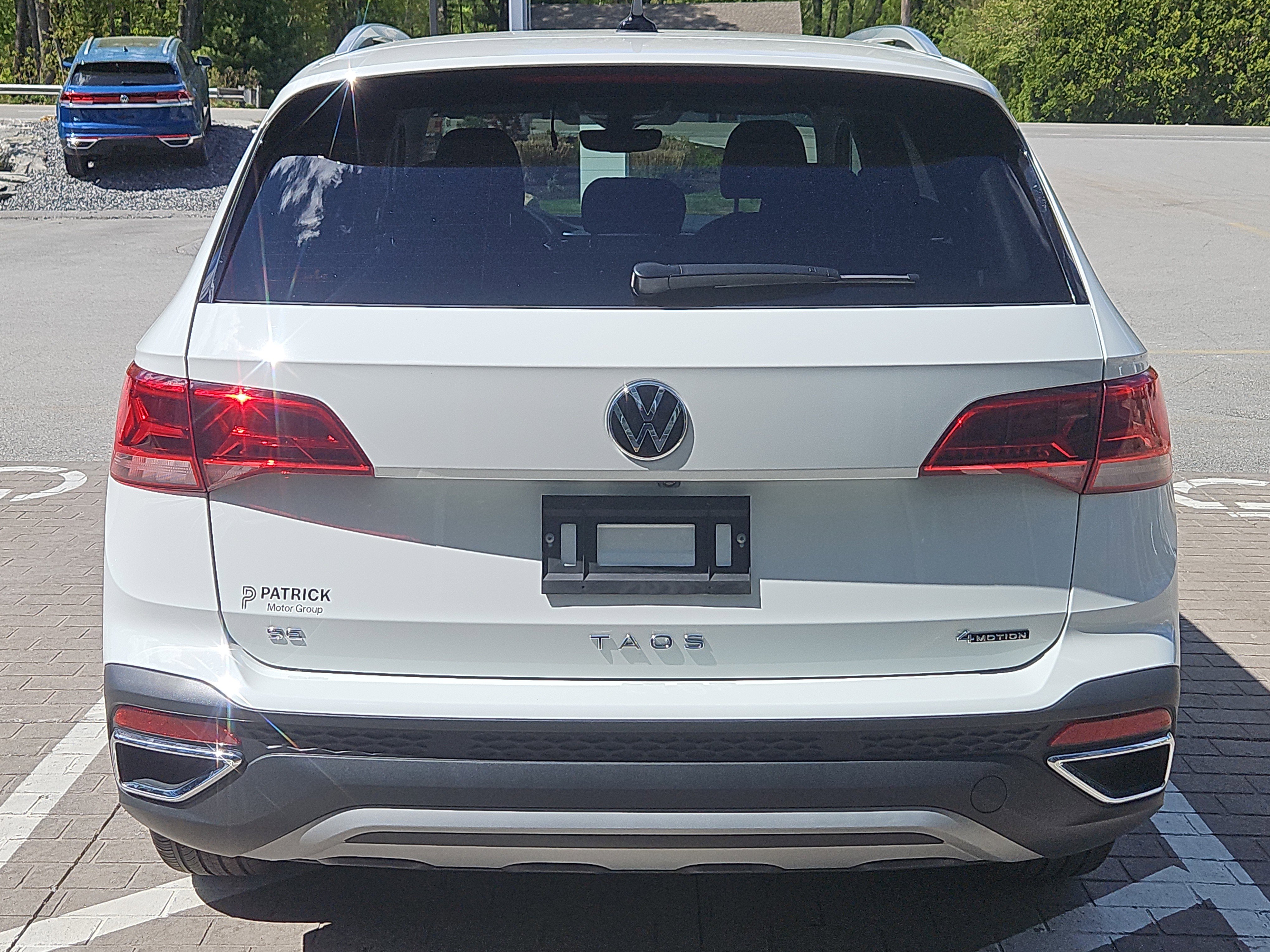 Certified 2024 Volkswagen Taos SE w/ Black Wheel Plus Package AWD/4WD image 26