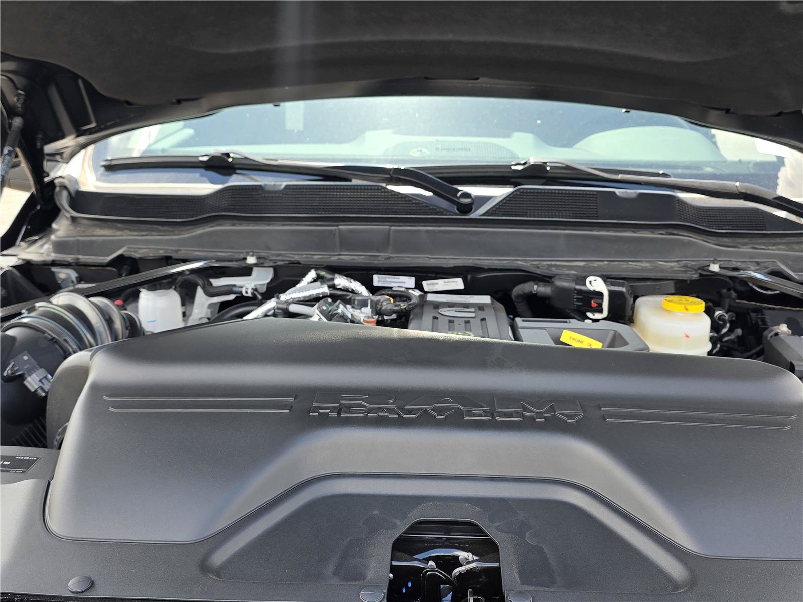 New 2026 RAM 3500 Big Horn AWD/4WD image 33