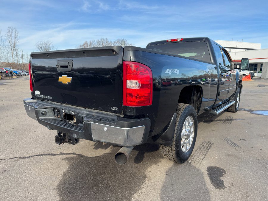 Used 2012 Chevrolet Silverado 3500 LTZ image 5