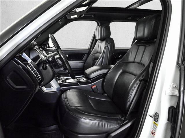 Used 2018 Land Rover Range Rover Supercharged AWD/4WD image 17