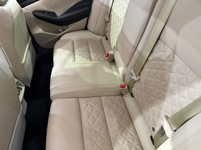 Used 2022 Nissan Maxima Platinum w/ Sport Mat Group FWD image 30